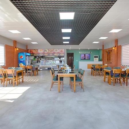 אוקורקאלאר Azak Blue Otel מראה חיצוני תמונה
